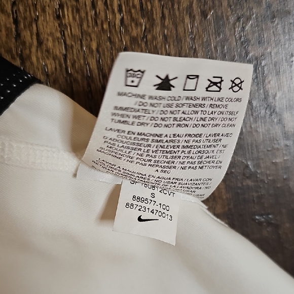 Nike Pro Women's Cream Athletic Shorts - Picture 5 of 6